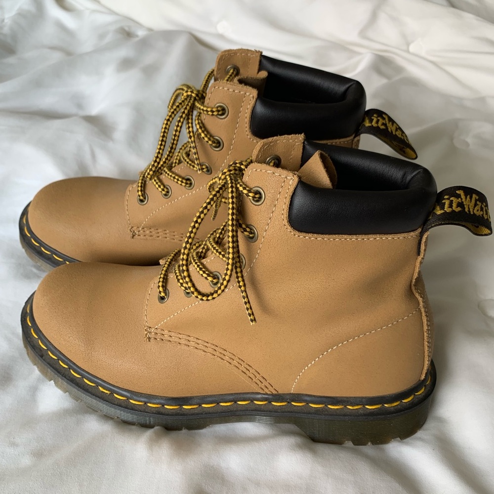 Dr. Martens 939 Tan Suede Boots